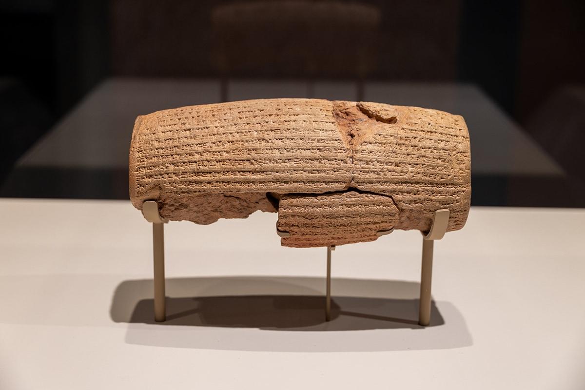 Cyrus Cylinder