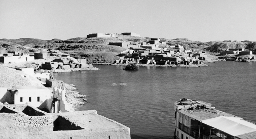 The waters of the Nile rose as a result of the Aswan Dam project in the early 1960s. The houseboat Hathor is bottom right.